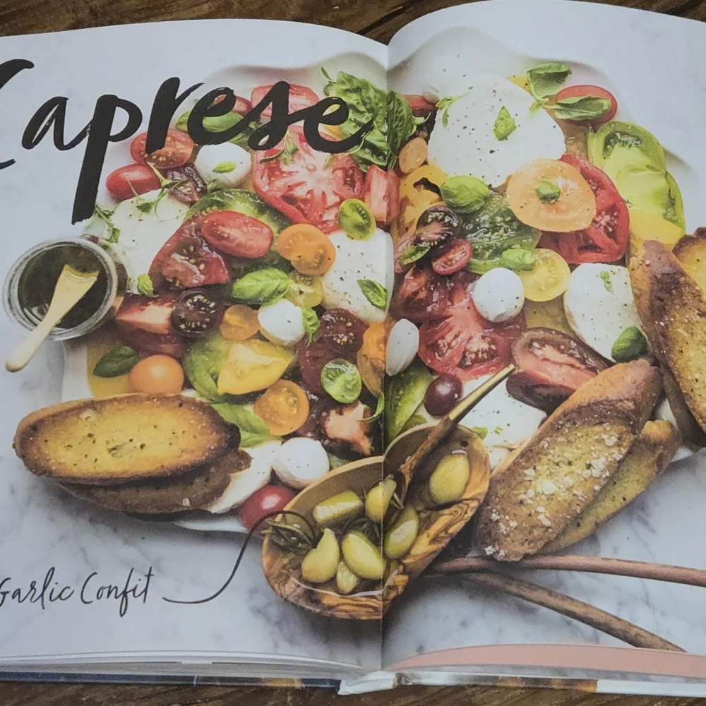 Platters and Boards: Beautiful, Casual Spreads for Every Occasion (2018)